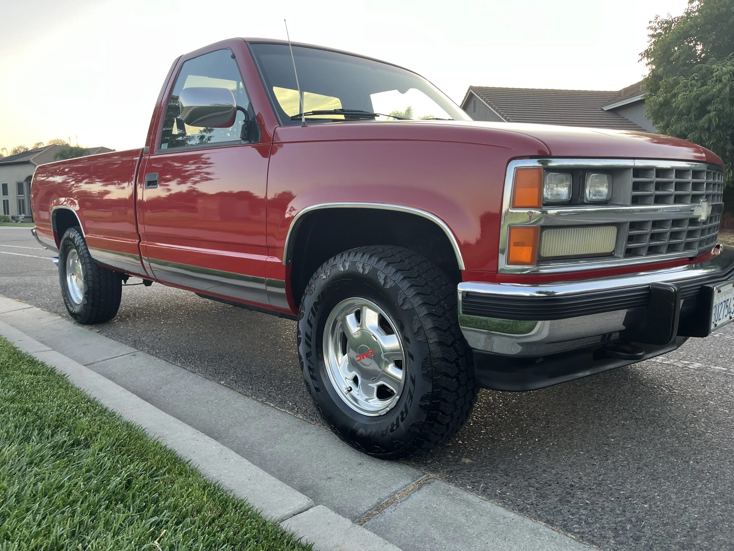 Chevrolet-Silverado-1500-4x4-regular-cab-1988-Red-Red-1