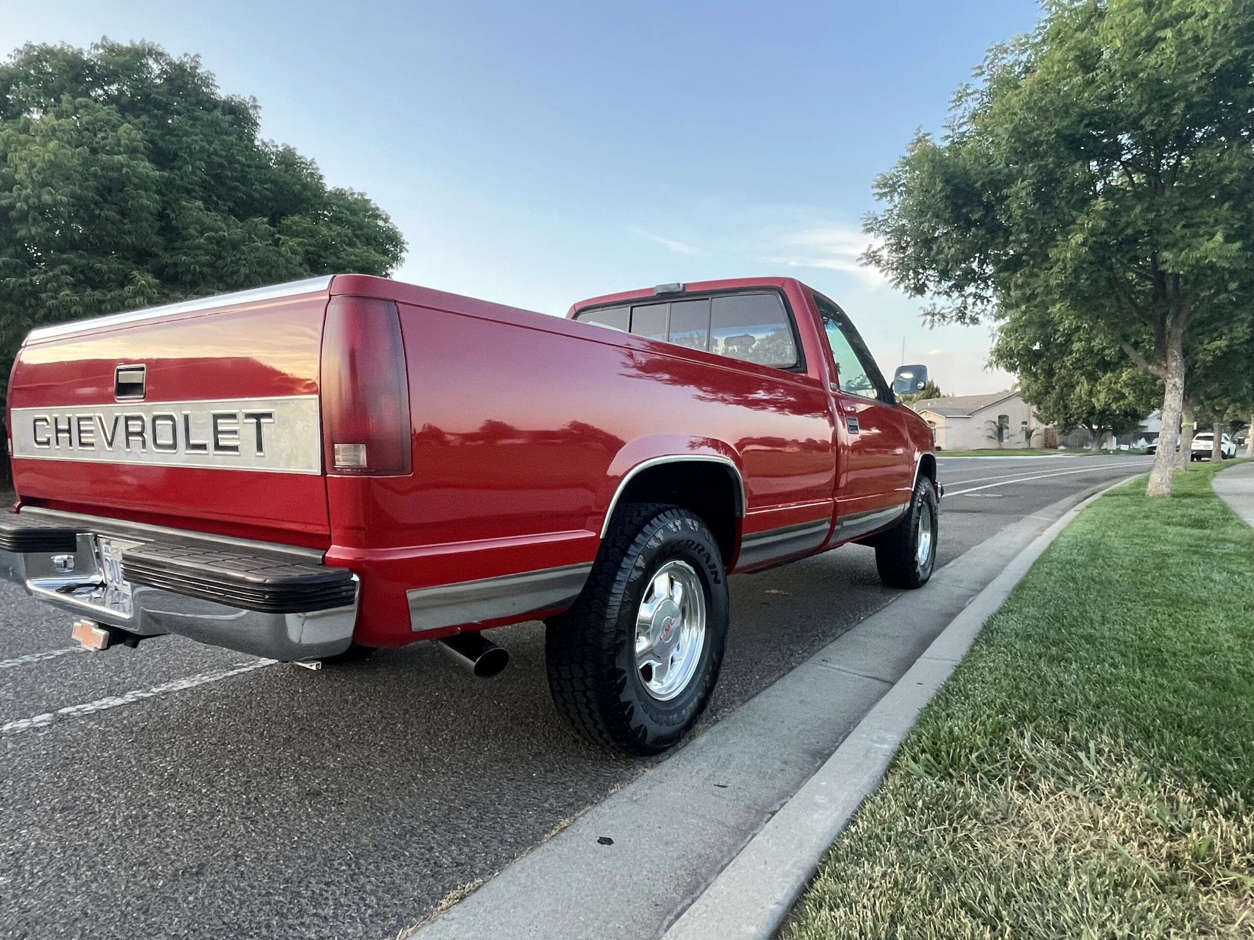 Chevrolet-Silverado-1500-4x4-regular-cab-1988-Red-Red-11