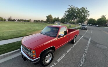 Chevrolet-Silverado-1500-4x4-regular-cab-1988-Red-Red-5