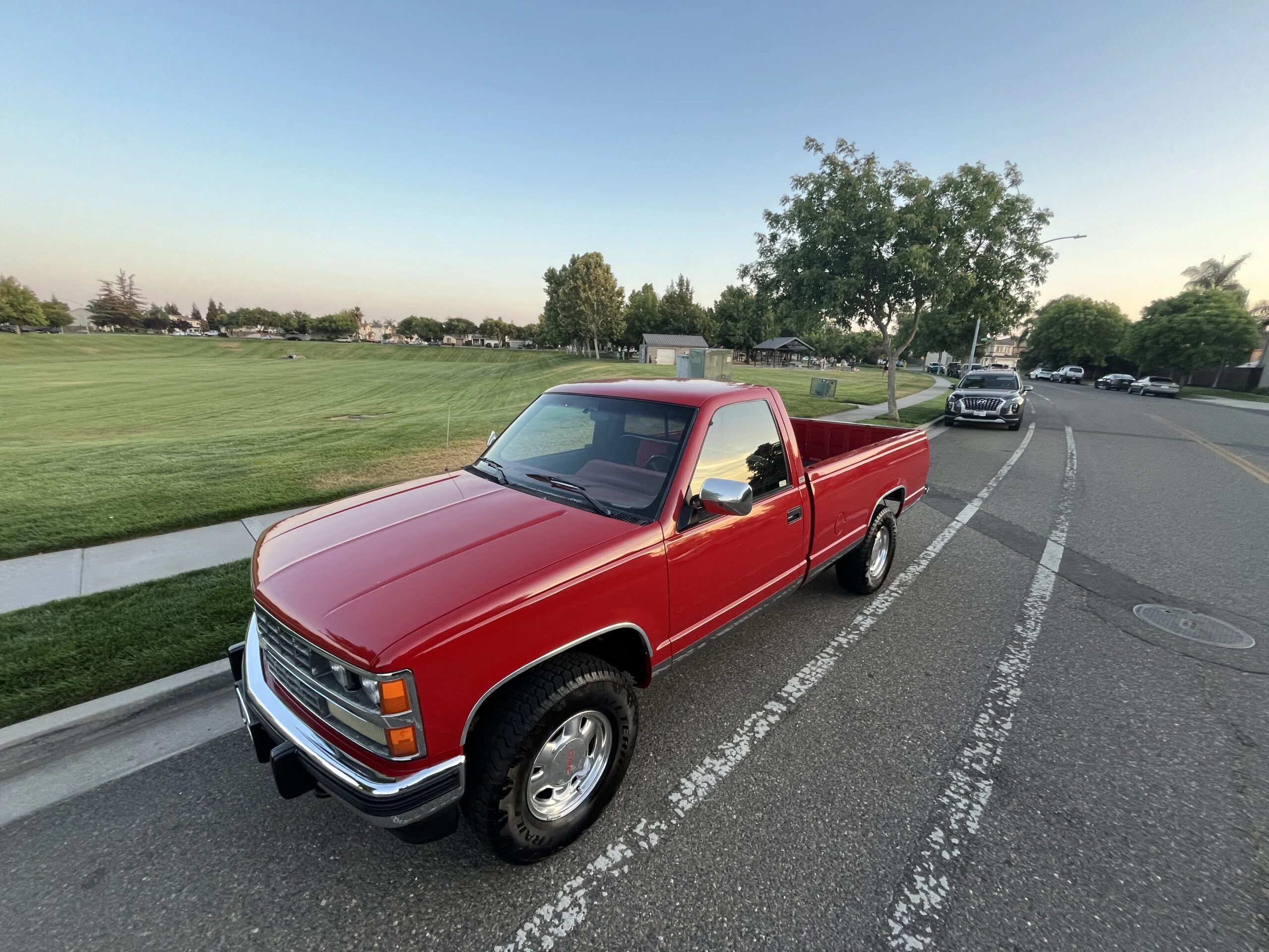 Chevrolet-Silverado-1500-4x4-regular-cab-1988-Red-Red-5