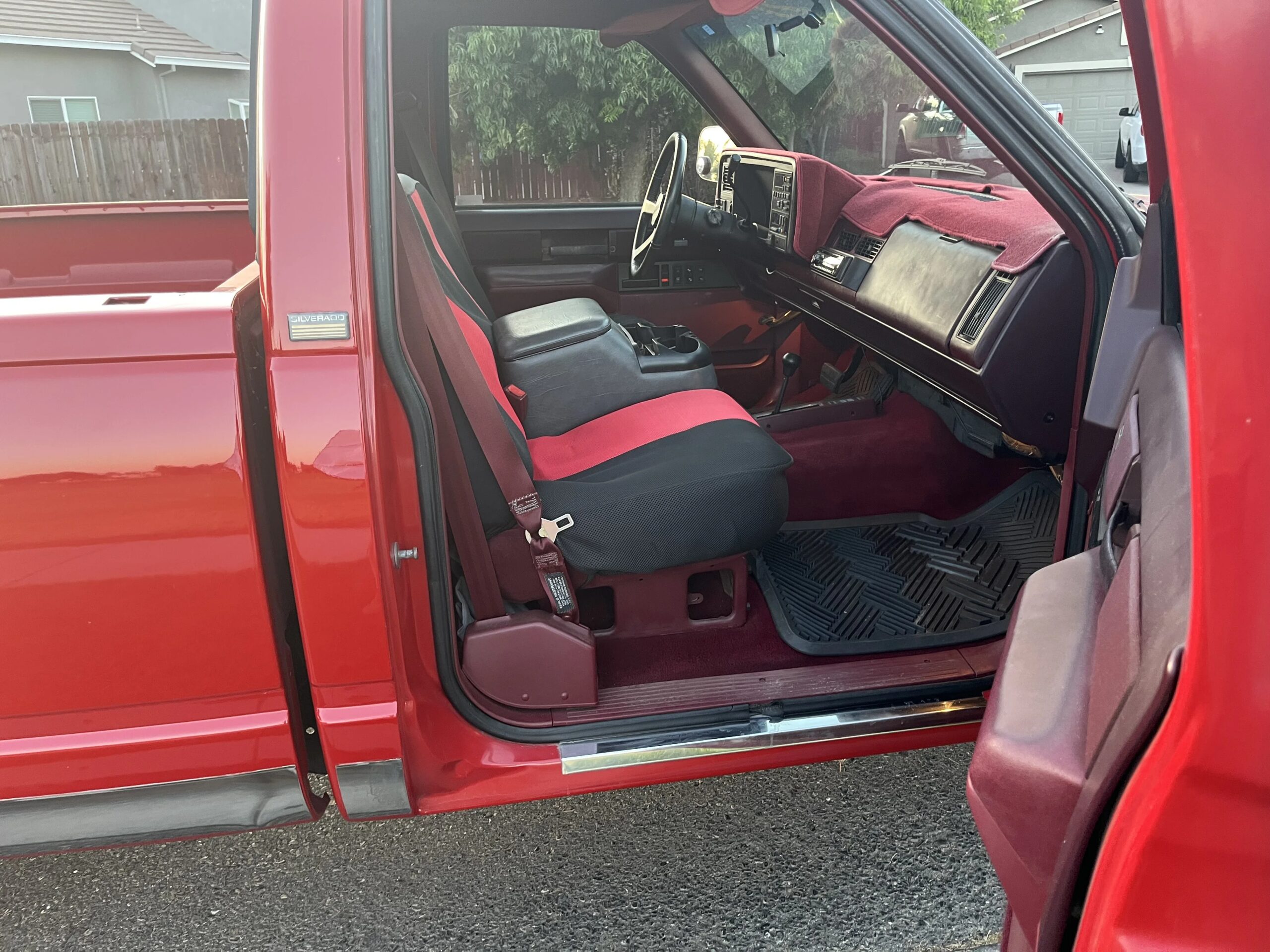 Chevrolet-Silverado-1500-4x4-regular-cab-1988-Red-Red-6