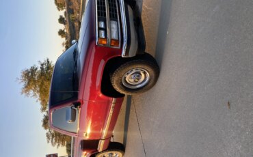 Chevrolet-Silverado-1500-4x4-regular-cab-1989-Red-Red-3