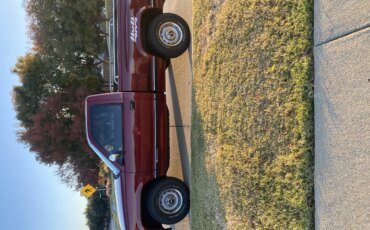 Chevrolet-Silverado-1500-4x4-regular-cab-1989-Red-Red
