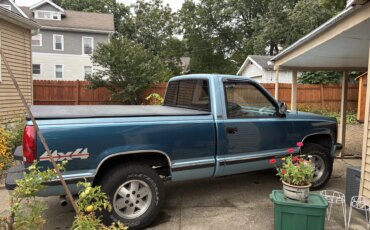 Chevrolet-Silverado-1500-4x4-regular-cab-1991-Blue-Blue