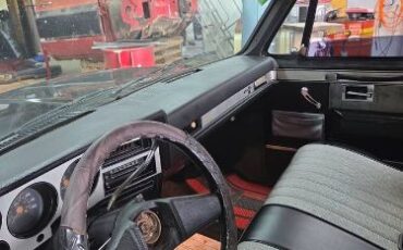 Chevrolet-Silverado-1983-Black-15