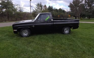 Chevrolet-Silverado-1983-Black-21