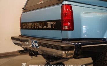 Chevrolet-Silverado-1994-Light-Montana-Blue-M-Dark-Blue-1