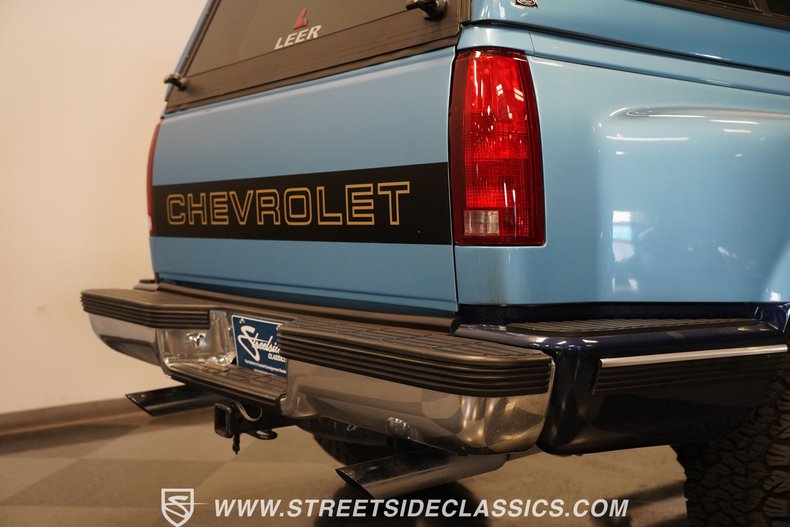 Chevrolet-Silverado-1994-Light-Montana-Blue-M-Dark-Blue-1