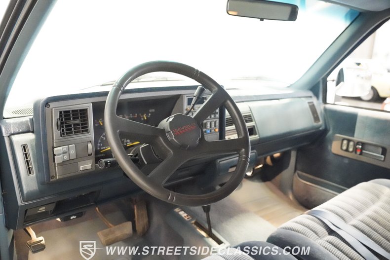 Chevrolet-Silverado-1994-Light-Montana-Blue-M-Dark-Blue-45