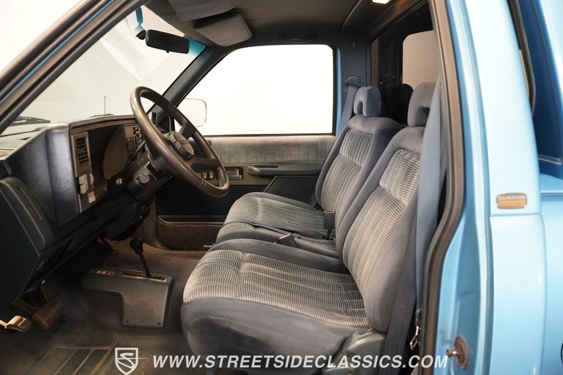 Chevrolet-Silverado-1994-Light-Montana-Blue-M-Dark-Blue-9
