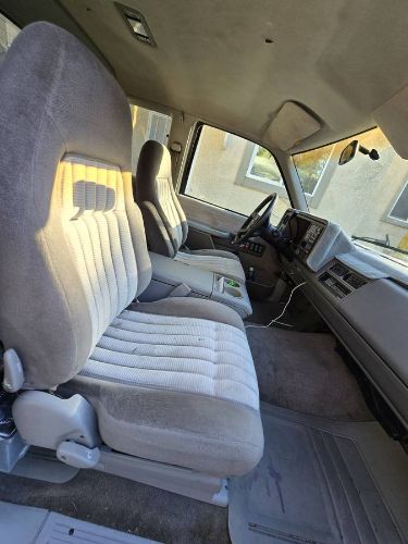 Chevrolet-Silverado-1994-White-11