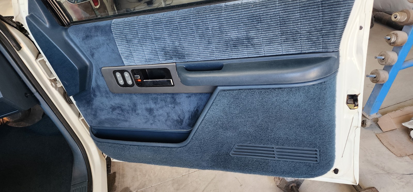 Chevrolet-Silverado-3500-1990-Extended-Cab-Pickup-19