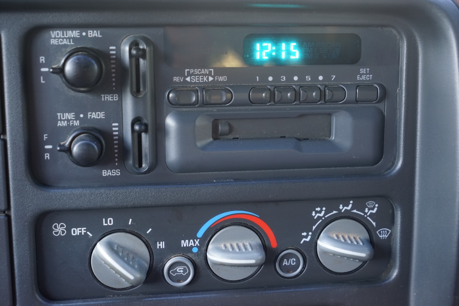 Chevrolet-Silverado-3500-1996-Extended-Cab-Pickup-3