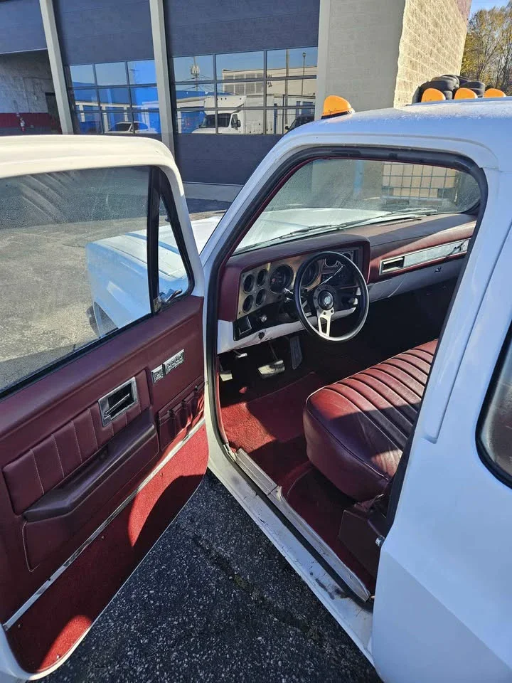 Chevrolet-Silverado-3500-2wd-crew-cab-1988-White-Red-10