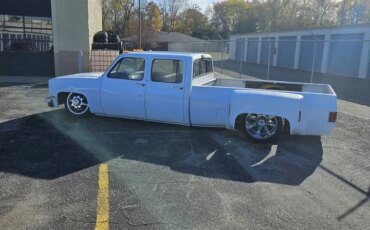 Chevrolet-Silverado-3500-2wd-crew-cab-1988-White-Red