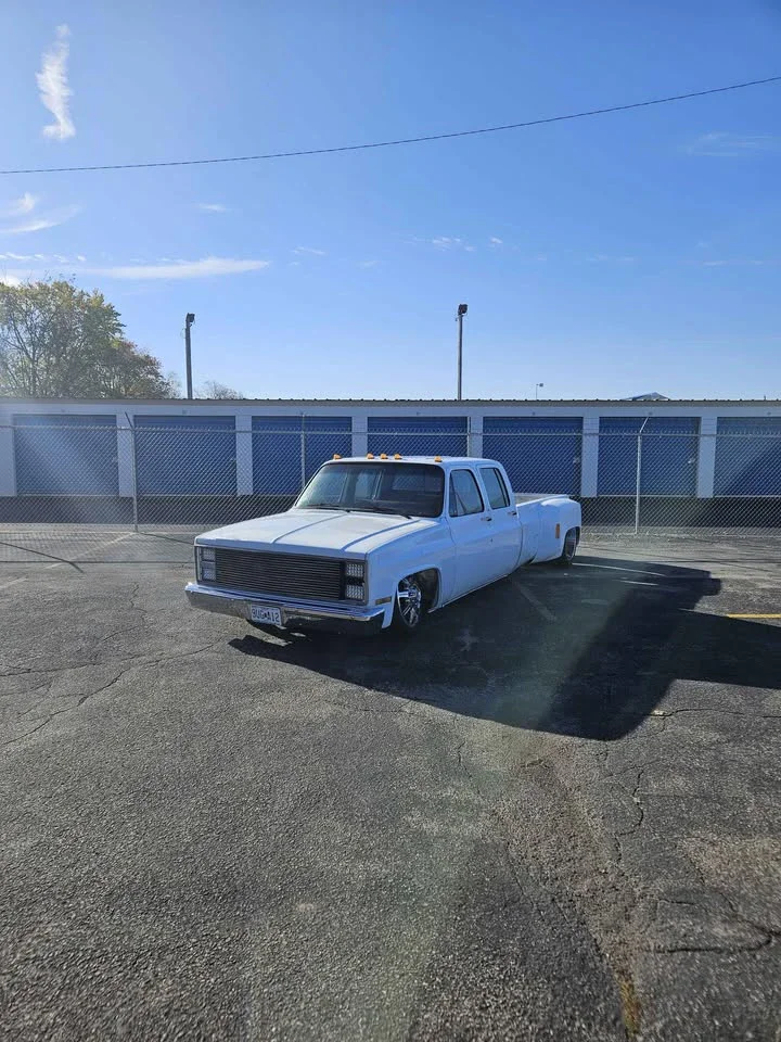 Chevrolet-Silverado-3500-2wd-crew-cab-1988-White-Red-4