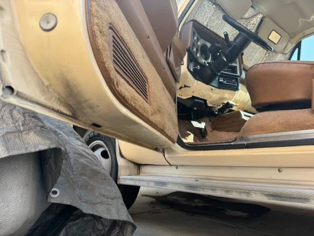 Chevrolet-Silverado-3500-2wd-crew-cab-1989-Tan-Tan-13