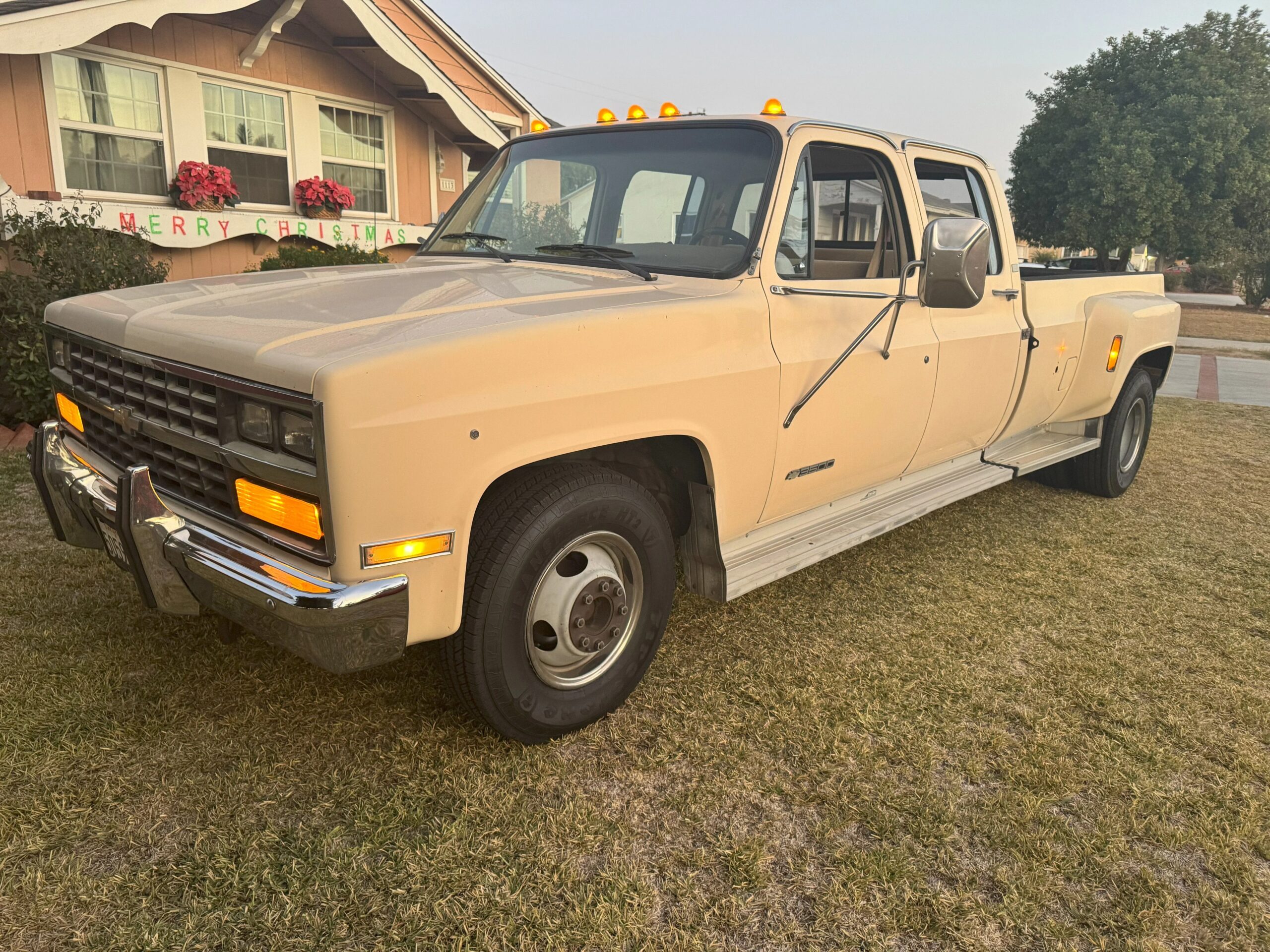 Chevrolet-Silverado-3500-2wd-crew-cab-1989-Tan-Tan-19
