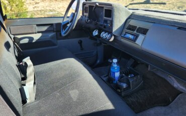 Chevrolet-Silverado-3500-4x4-regular-cab-1988-Black-Gray-16