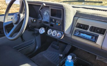 Chevrolet-Silverado-3500-4x4-regular-cab-1988-Black-Gray-17