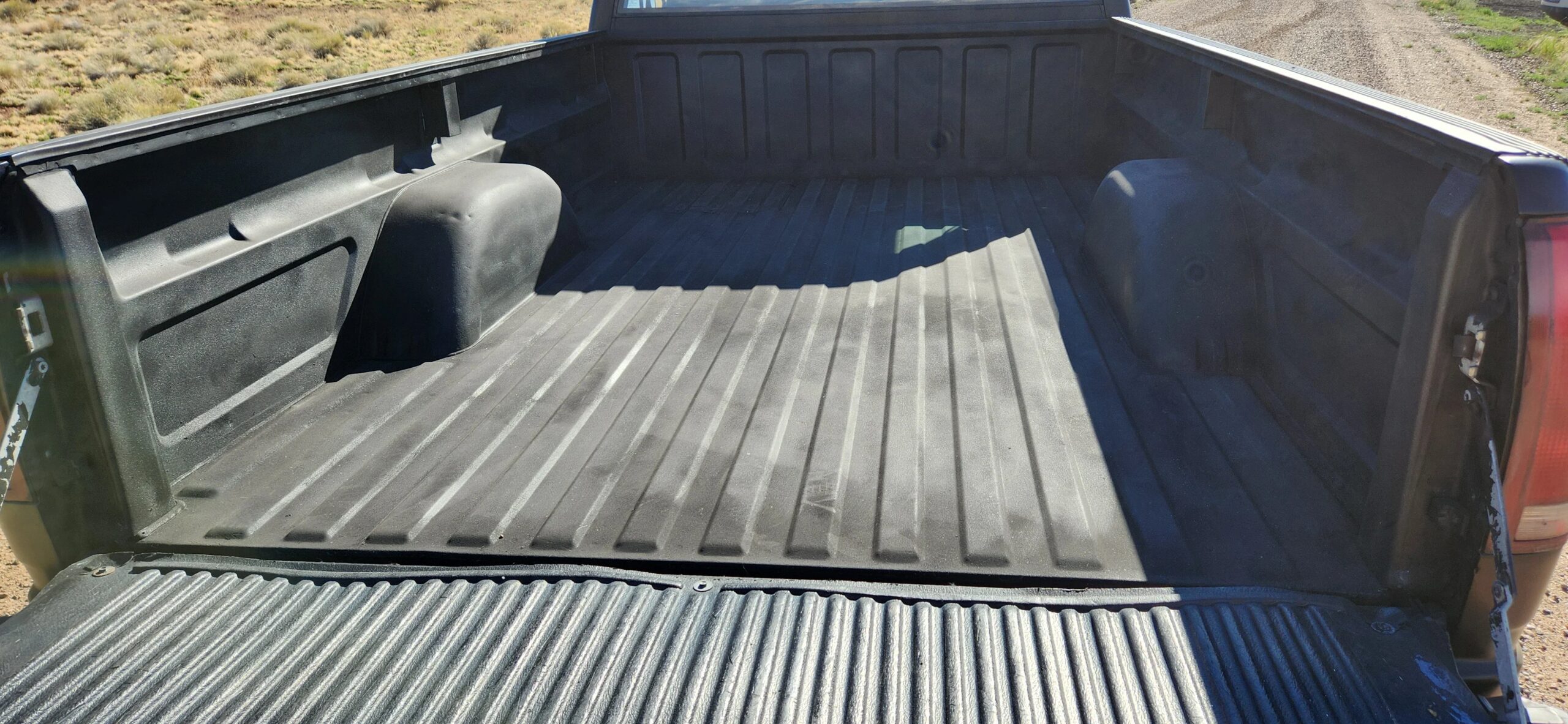 Chevrolet-Silverado-3500-4x4-regular-cab-1988-Black-Gray-3