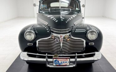 Chevrolet-Special-deluxe-1941-Ridge-Green-Metallic-Tan-1