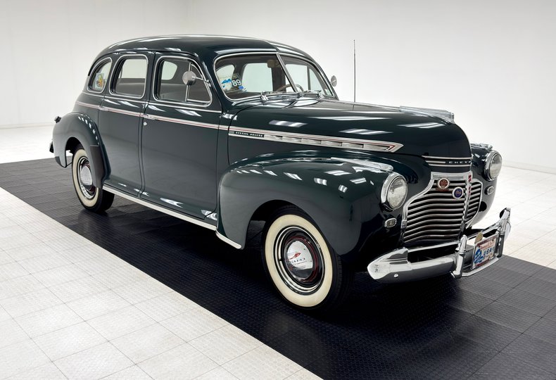 Chevrolet-Special-deluxe-1941-Ridge-Green-Metallic-Tan-11