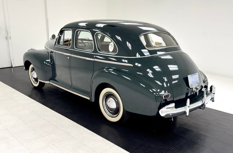 Chevrolet-Special-deluxe-1941-Ridge-Green-Metallic-Tan-12