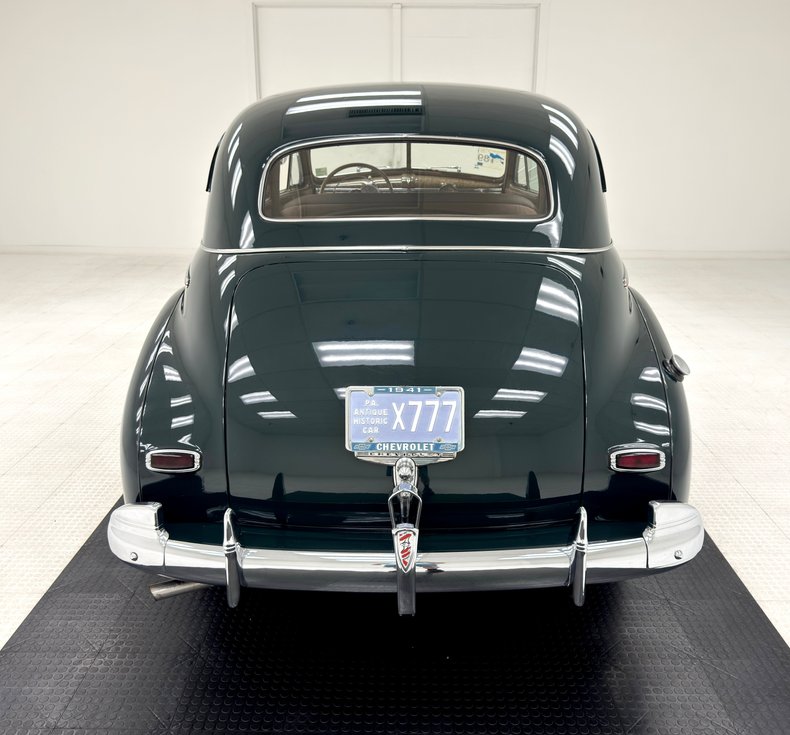 Chevrolet-Special-deluxe-1941-Ridge-Green-Metallic-Tan-13