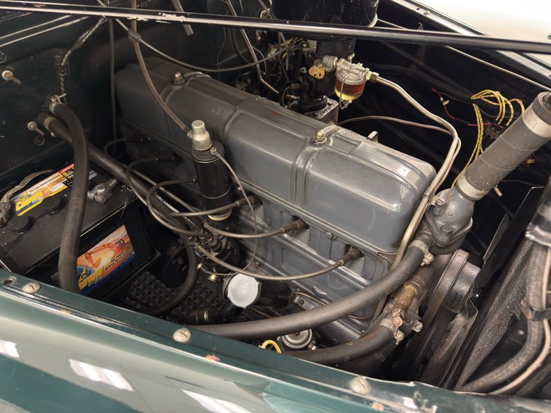 Chevrolet-Special-deluxe-1941-Ridge-Green-Metallic-Tan-28