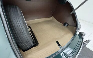 Chevrolet-Special-deluxe-1941-Ridge-Green-Metallic-Tan-32