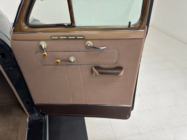 Chevrolet-Special-deluxe-1941-Ridge-Green-Metallic-Tan-37