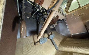 Chevrolet-Special-deluxe-1941-Ridge-Green-Metallic-Tan-45