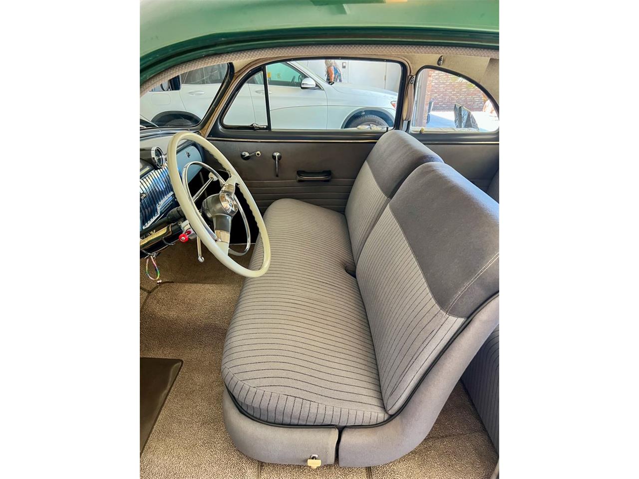 Chevrolet-Styleline-deluxe-1951-Green-Grey-2