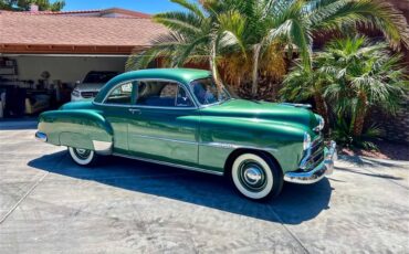 Chevrolet-Styleline-deluxe-1951-Green-Grey