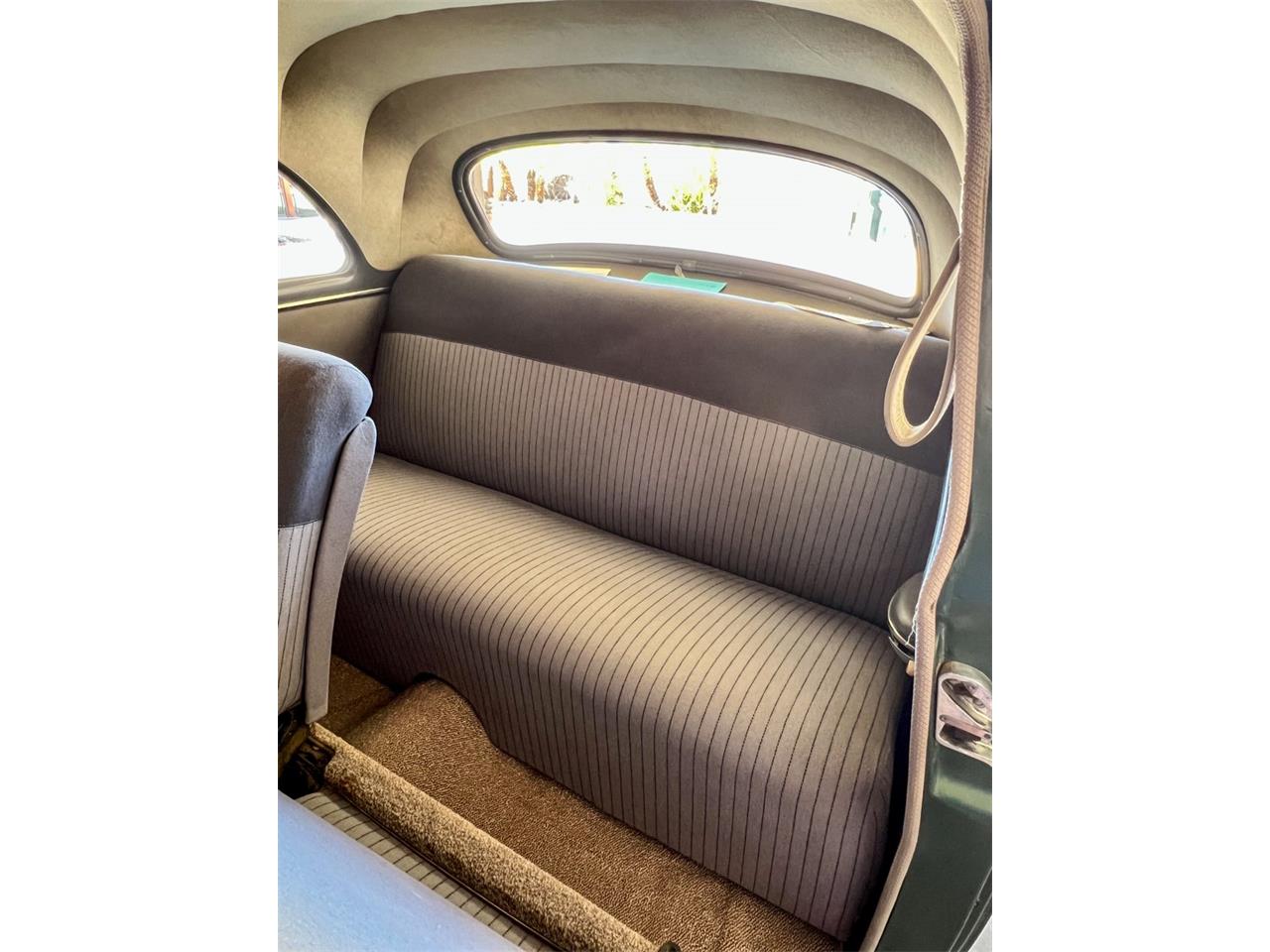Chevrolet-Styleline-deluxe-1951-Green-Grey-4