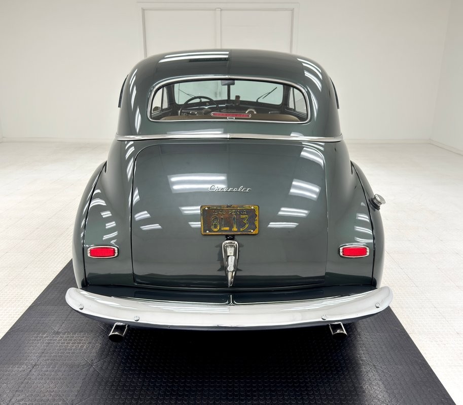 Chevrolet-Stylemaster-1948-Sedan-3
