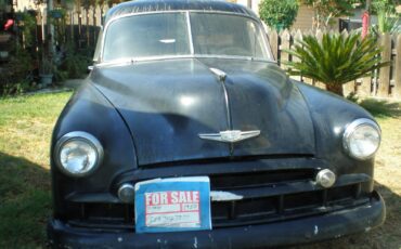 Chevrolet-Suburban-1950-Wagon-2
