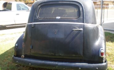 Chevrolet-Suburban-1950-Wagon-3