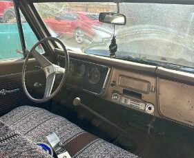 Chevrolet-Suburban-1969-1