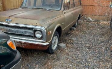Chevrolet-Suburban-1969