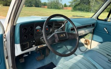 Chevrolet-Suburban-1978-SUV-18