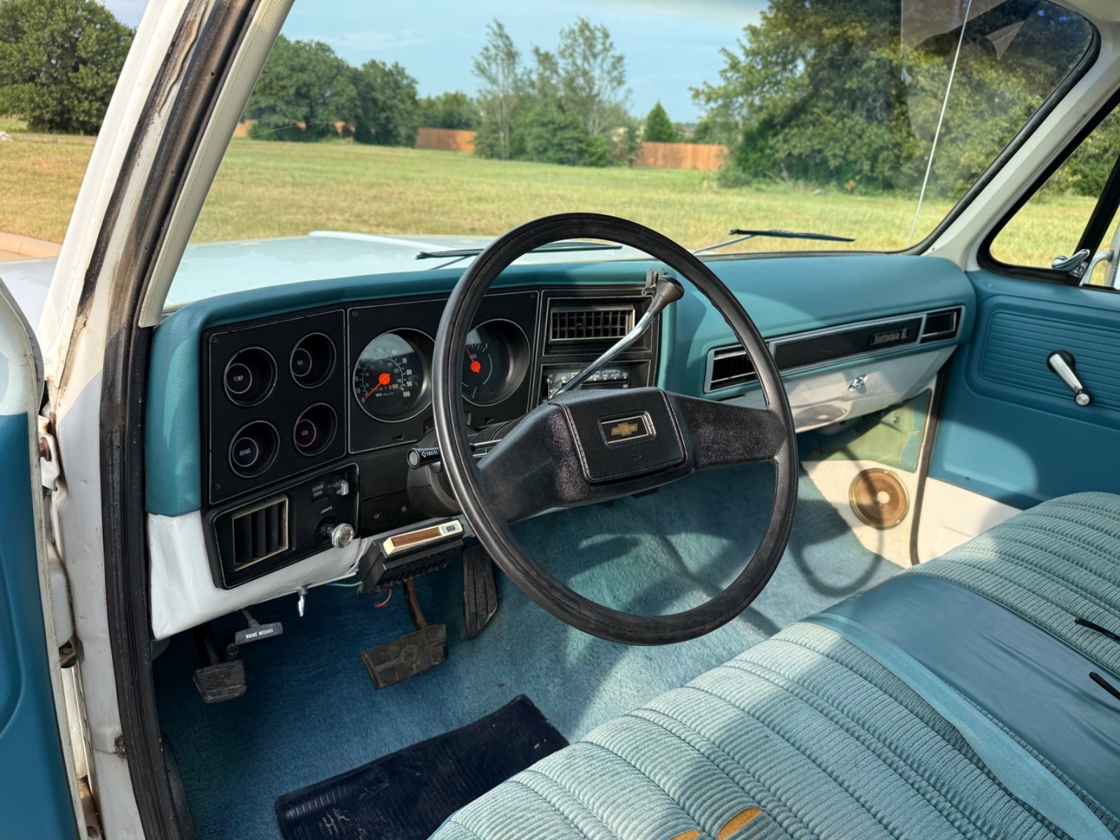 Chevrolet-Suburban-1978-SUV-18
