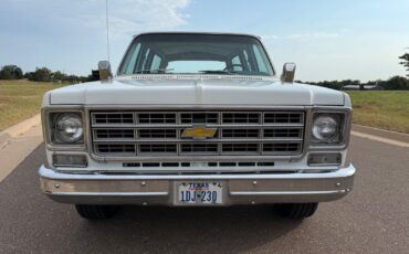Chevrolet-Suburban-1978-SUV-2