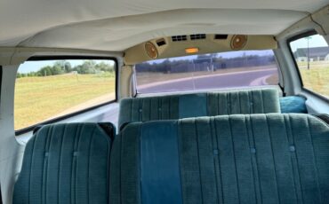 Chevrolet-Suburban-1978-SUV-25