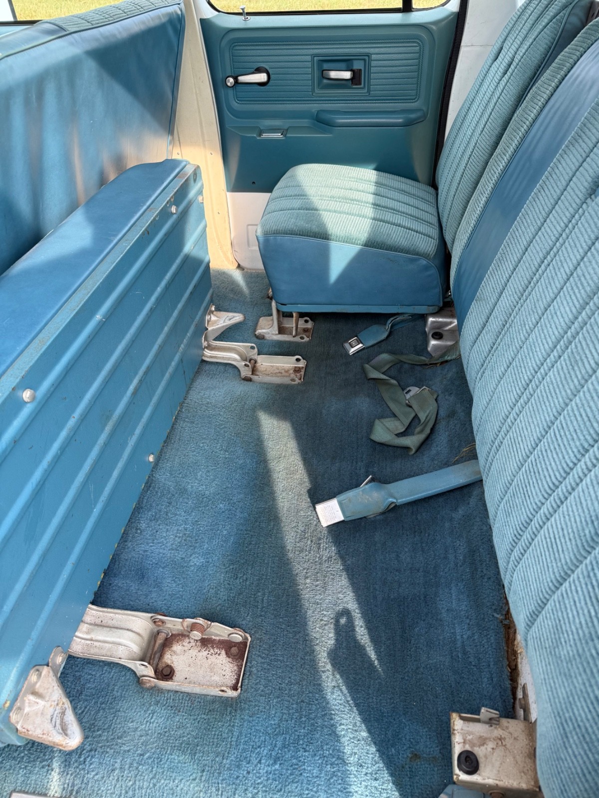 Chevrolet-Suburban-1978-SUV-28
