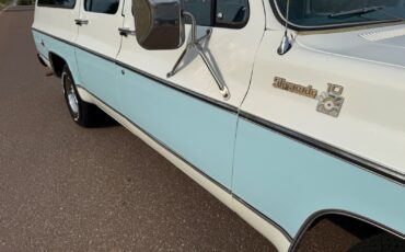 Chevrolet-Suburban-1978-SUV-37