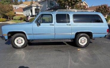 Chevrolet-Suburban-1986-SUV-1
