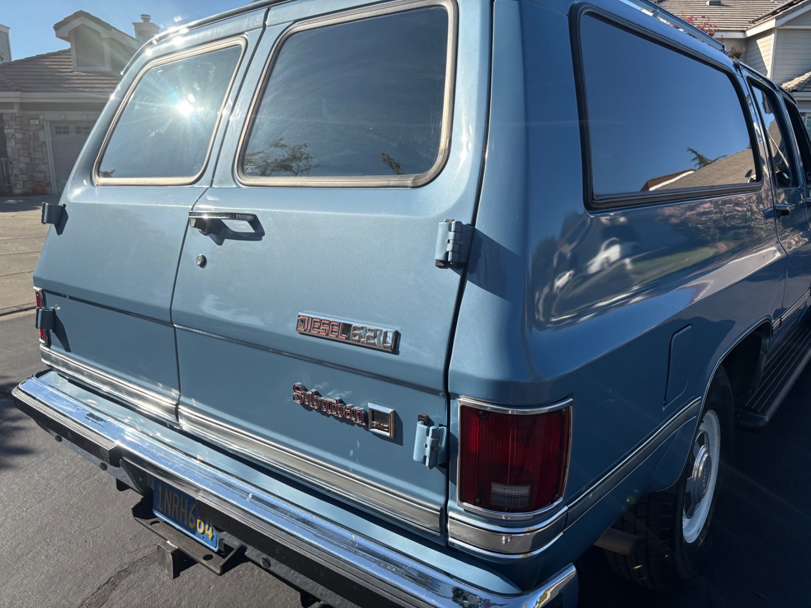 Chevrolet-Suburban-1986-SUV-13