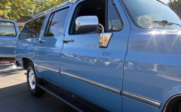 Chevrolet-Suburban-1986-SUV-25